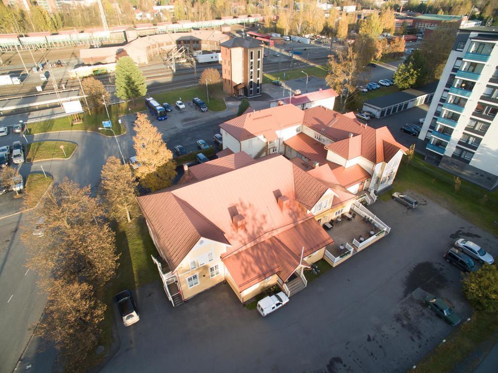 Hotelli-Ravintola Alma Seinäjoki エクステリア 写真